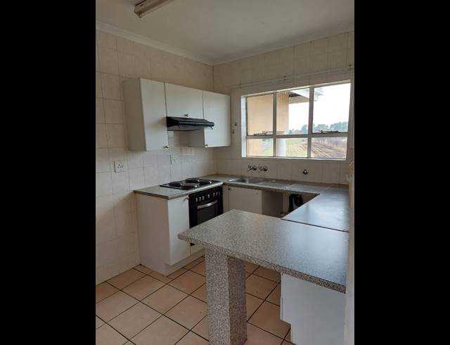 3 BEDROOM APARTMENT FOR SALE IN THREE RIVERS